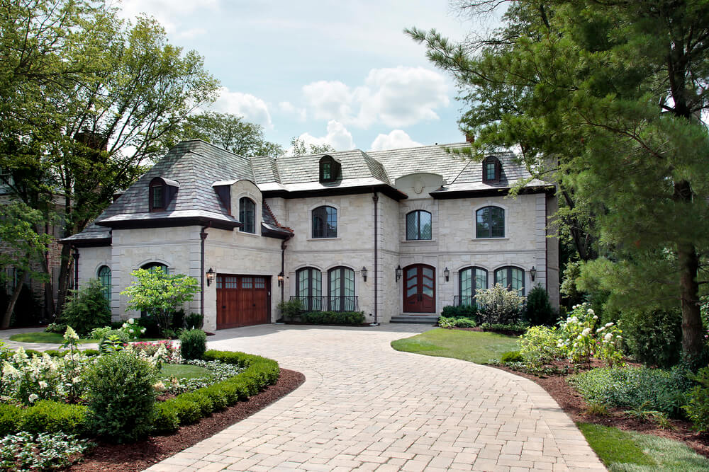 On the Spotlight:  Asphalt vs Concrete Driveway in New Orleans, LA