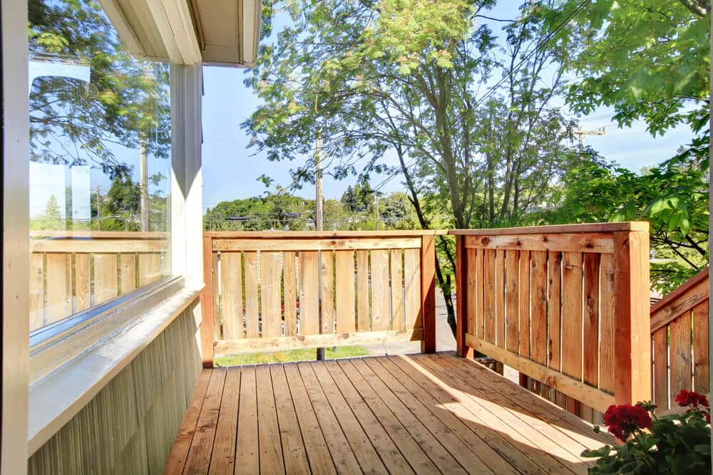 checking your deck's temperature - Big Easy Landscaping