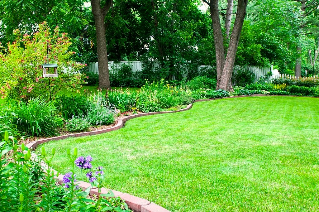 5 Easy Steps to Landscape Edging in New Orleans, LA