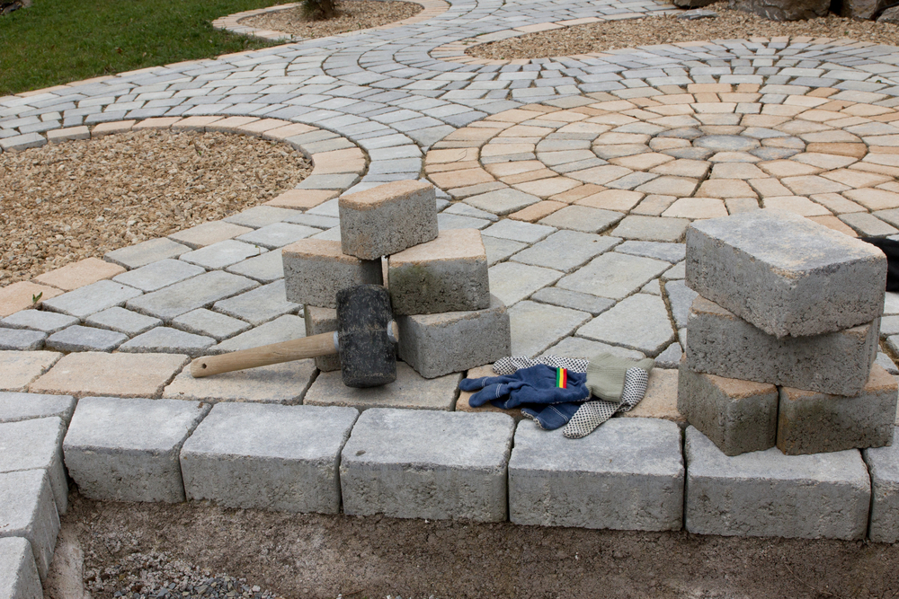 Maximizing Outdoor Space: Hardscaping Ideas for New Orleans Landscapes
